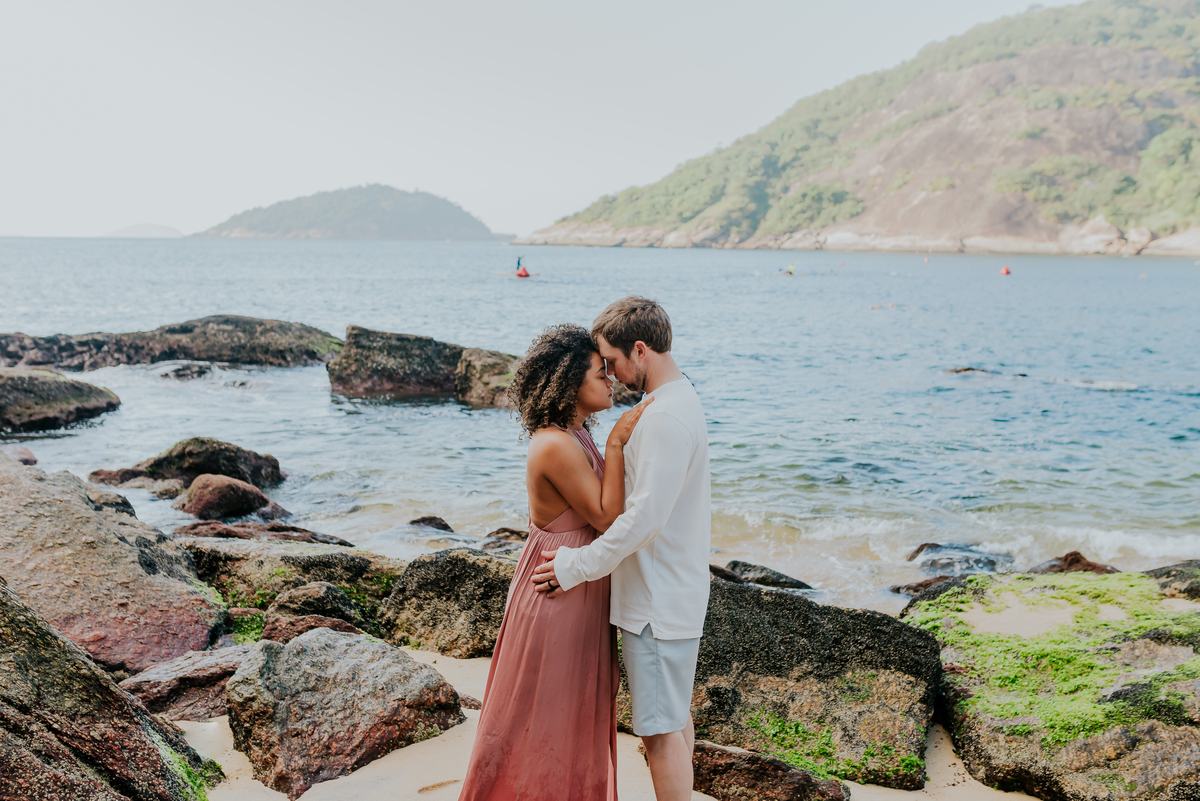 ensaio casal praia vermelha urca Rio de Janeiro praia externo casal gringo 