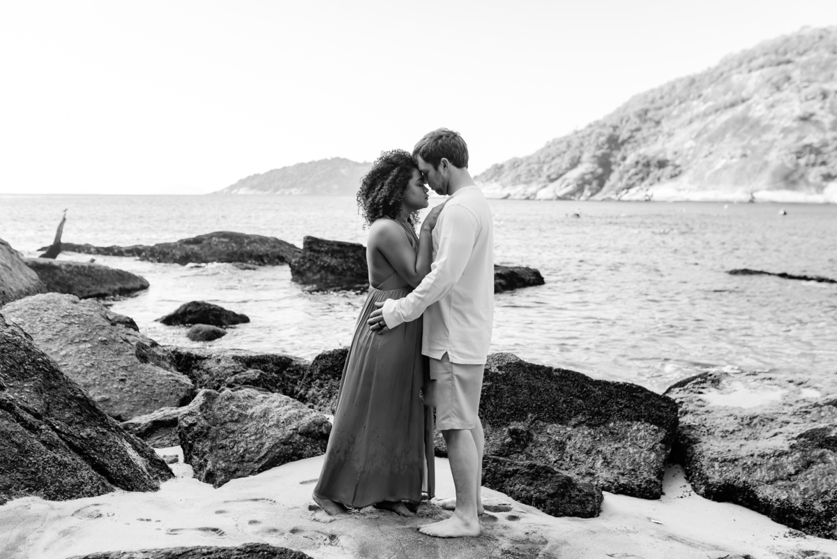 ensaio casal praia vermelha urca Rio de Janeiro praia externo casal gringo 