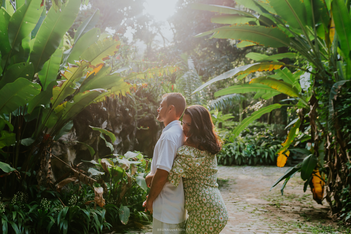 fotografia ensaio externo natureza Rio de Janeiro Parque Lage fotografa casal
