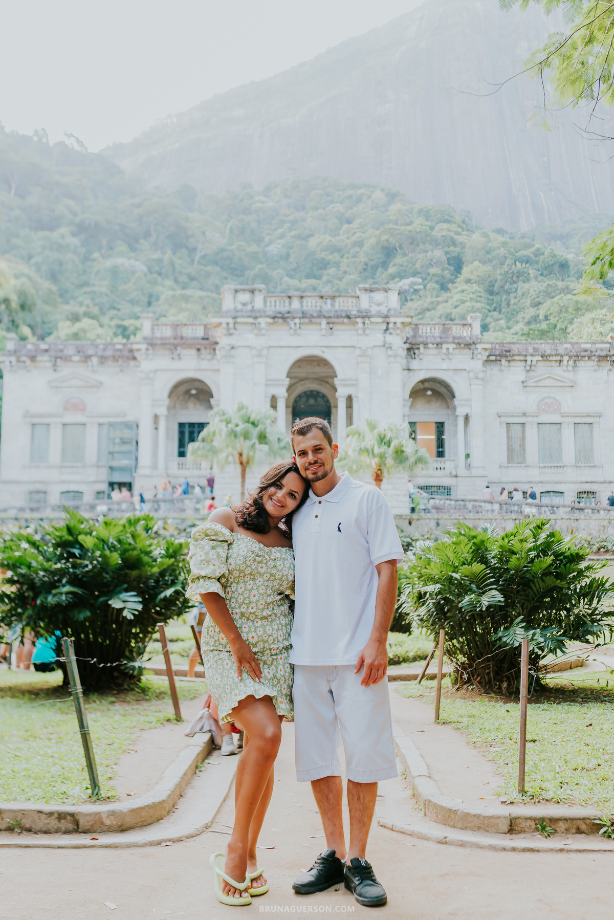 fotografia ensaio externo natureza Rio de Janeiro Parque Lage fotografa casal