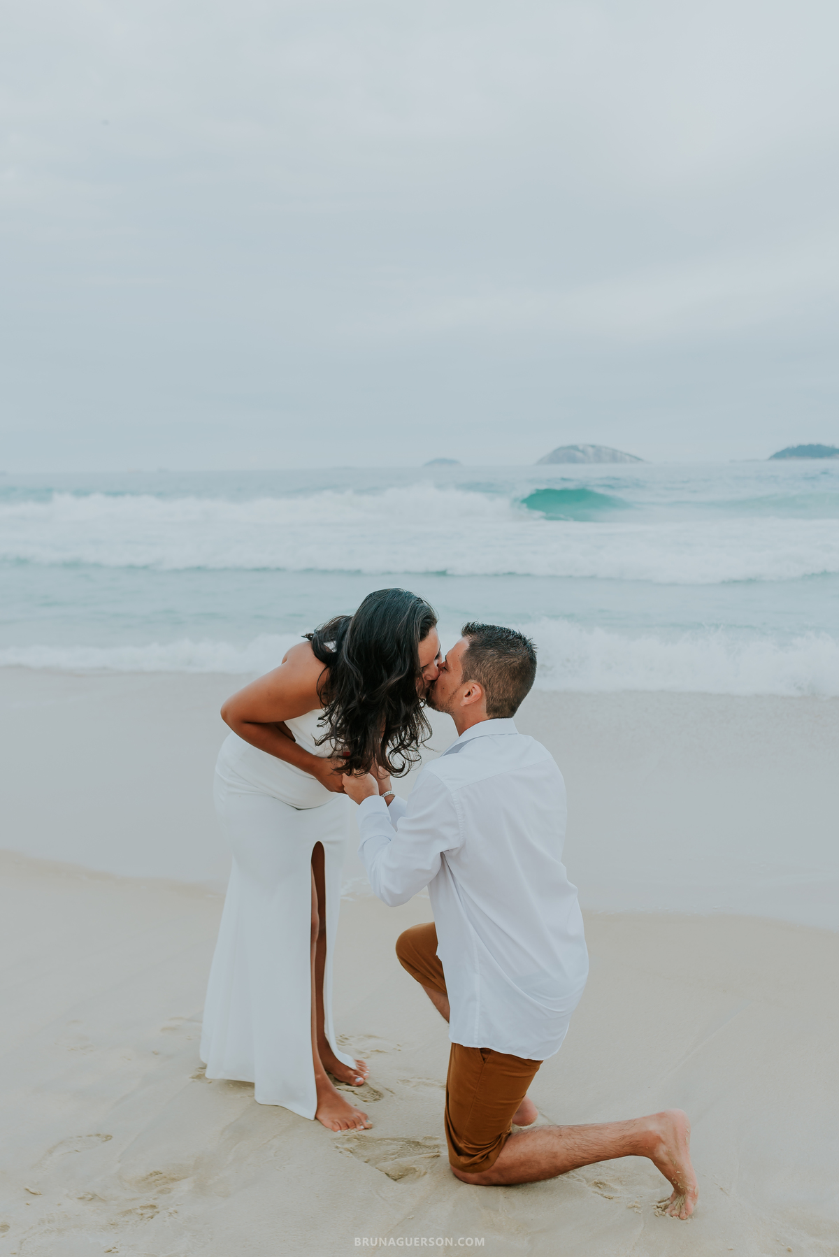 fotografia ensaio externo natureza Rio de Janeiro praia de Leblon fotografa casal