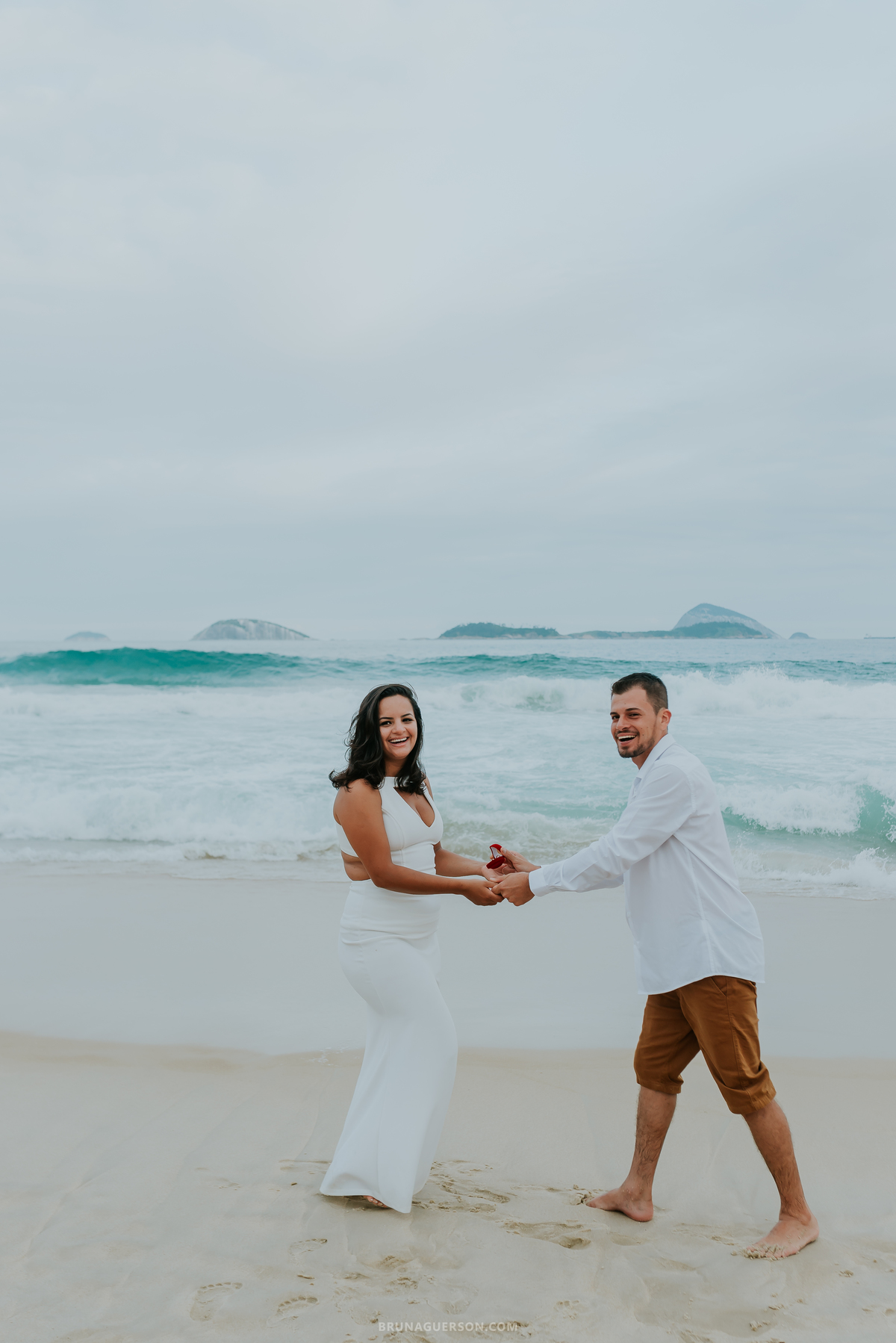 fotografia ensaio externo natureza Rio de Janeiro praia de Leblon fotografa casal