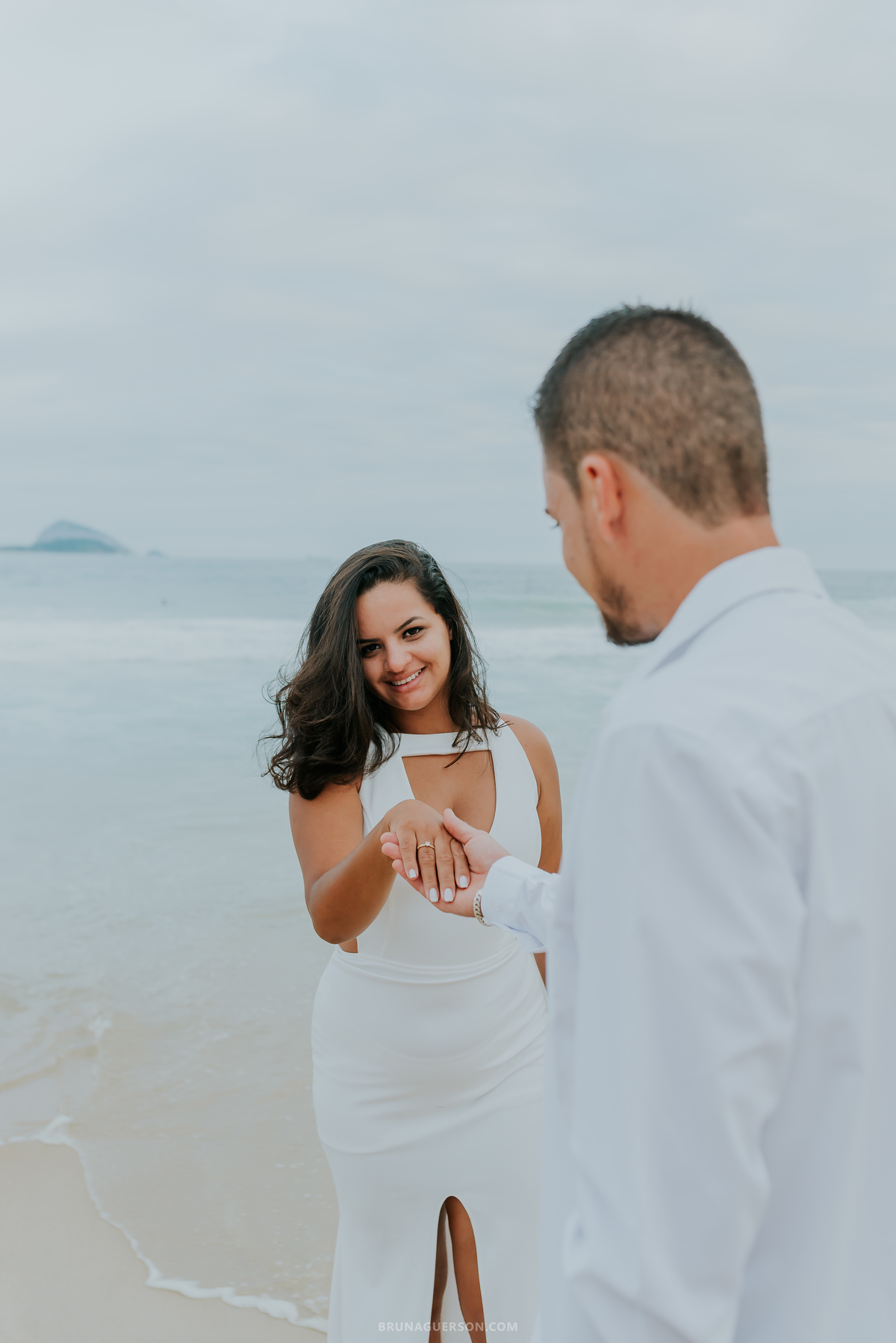 fotografia ensaio externo natureza Rio de Janeiro praia de Leblon fotografa casal