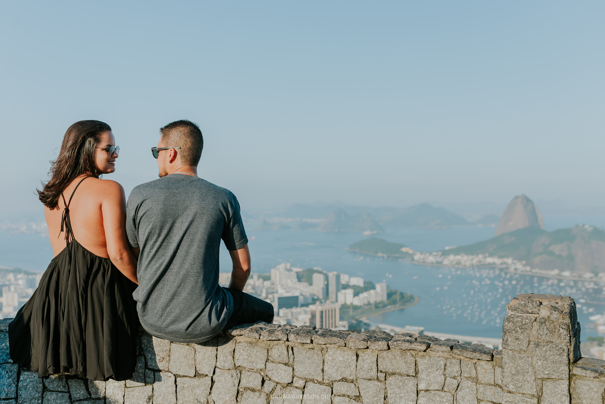 fotografia ensaio externo Rio de Janeiro Mirante Dona Marta pão de açúcar  fotografa casal