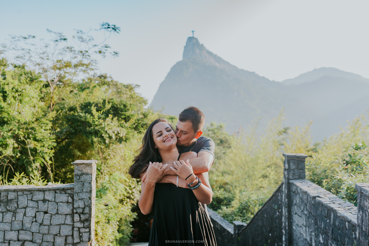 fotografia ensaio externo Rio de Janeiro Mirante Dona Marta pão de açúcar  fotografa casal