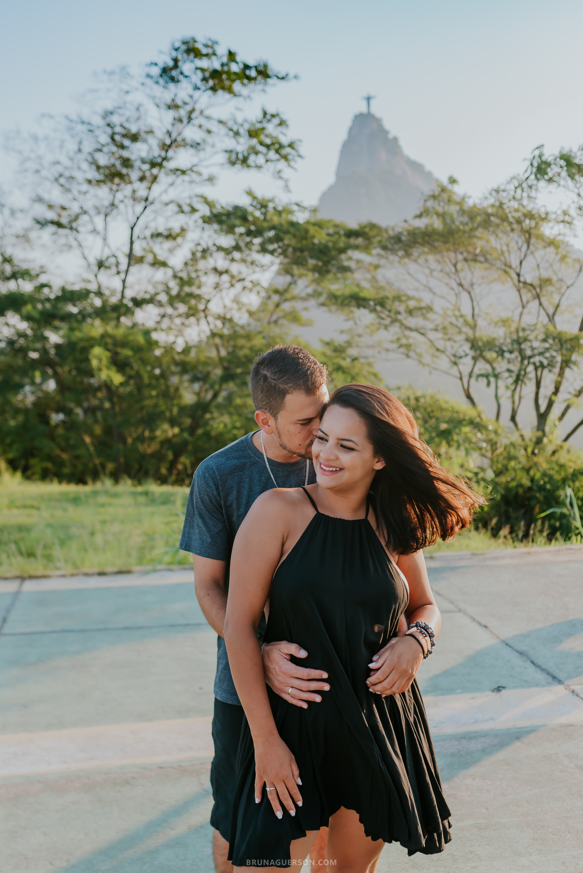 fotografia ensaio externo Rio de Janeiro Mirante Dona Marta pão de açúcar  fotografa casal
