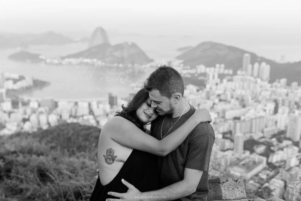 fotografia ensaio externo Rio de Janeiro Mirante Dona Marta pão de açúcar  fotografa casal