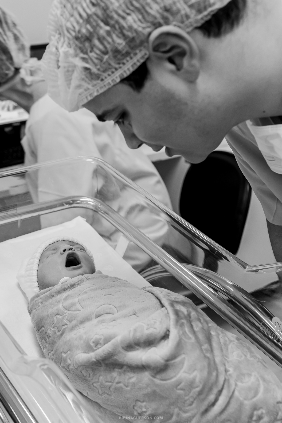 fotografia nascimento fotografa parto cesarea perinatal barra da Tijuca Rio de Janeiro bruna guerson rj 