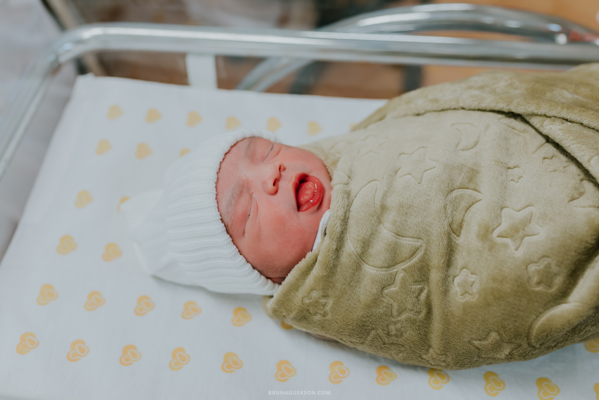 fotografia nascimento fotografa parto cesarea perinatal barra da Tijuca Rio de Janeiro bruna guerson rj 