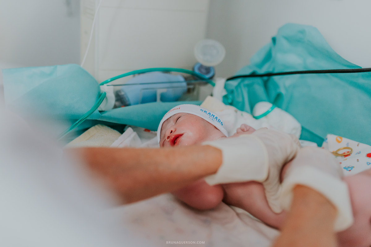 fotografia nascimento fotografa parto cesarea perinatal barra da Tijuca Rio de Janeiro bruna guerson rj 