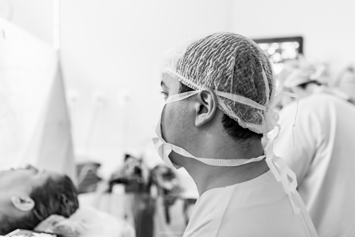 fotografia nascimento fotografa parto cesarea perinatal barra da Tijuca Rio de Janeiro bruna guerson rj 