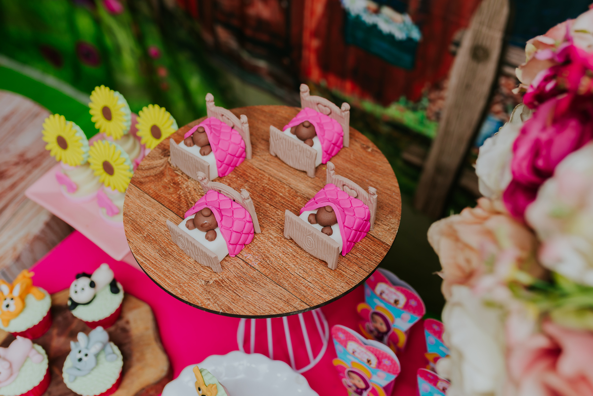 3 anos da Sophia com esse tema que eu amo e a participação super especial do papai urso haha 