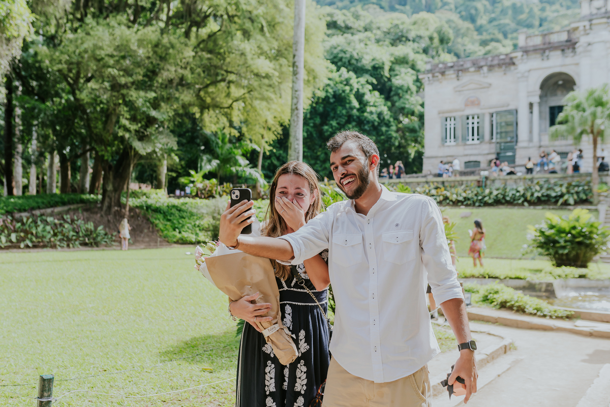 fotografia ensaio de casal externo parque lage Rio de Janeiro bruna guerson pedido noivado