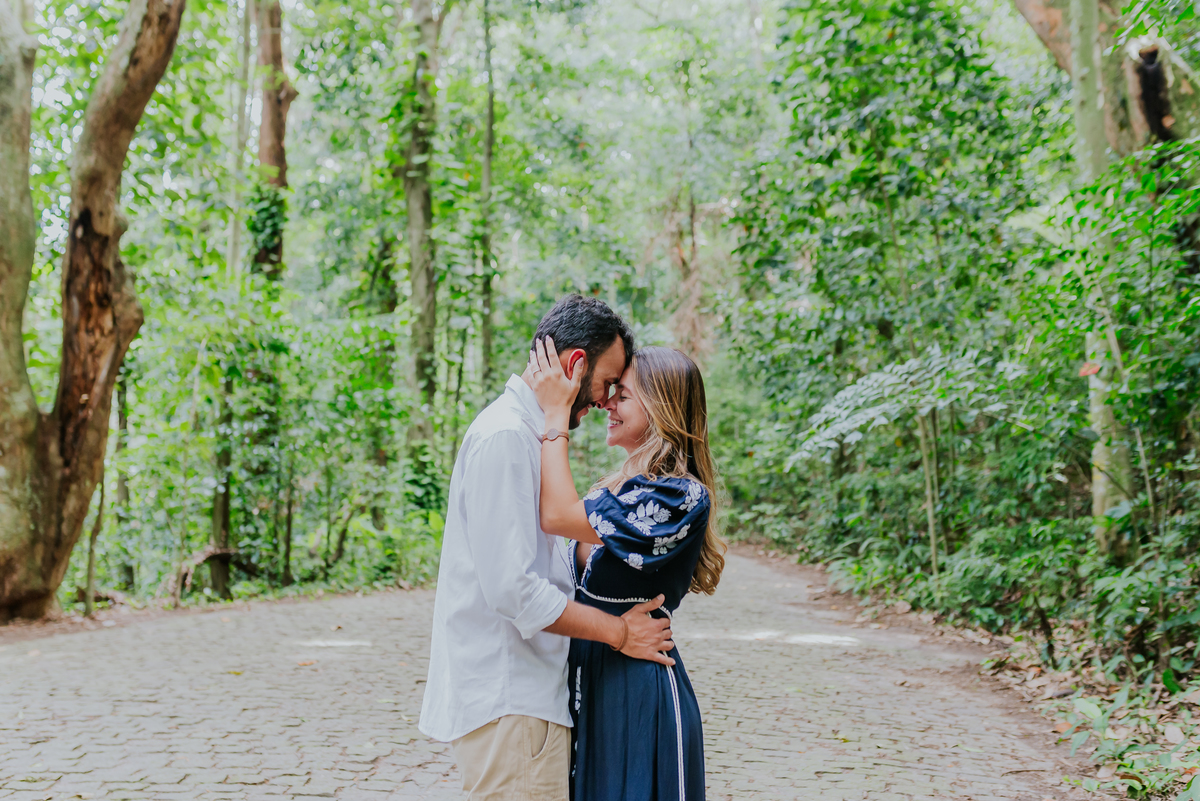 fotografia ensaio de casal externo parque lage Rio de Janeiro bruna guerson pedido noivado