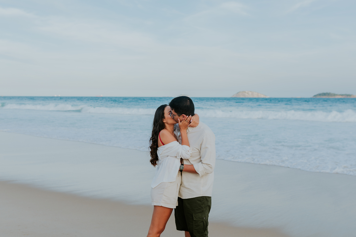 fotografia fotografa ensaio de casal externo praia Rio de Janeiro Leblon Ipanema rj 