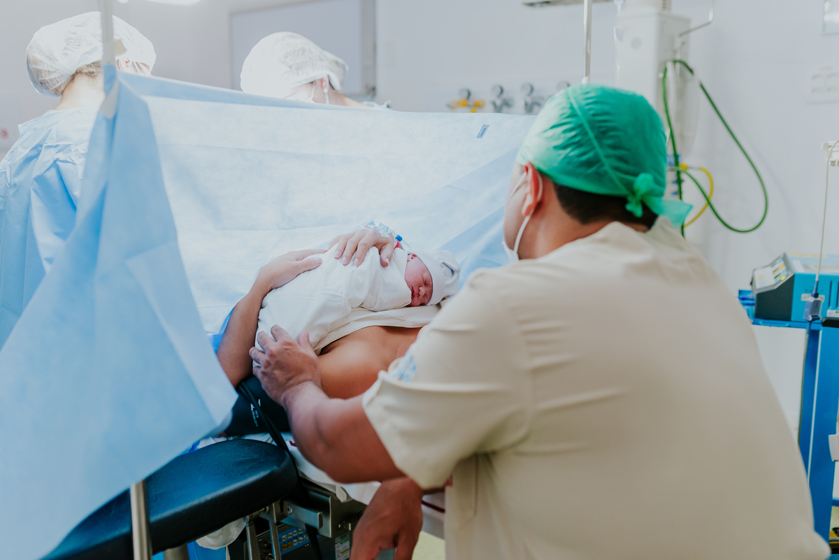 fotografia parto nascimento perinatal laranjeiras Rio de Janeiro Adriel cesarea fotografa bruna guerson