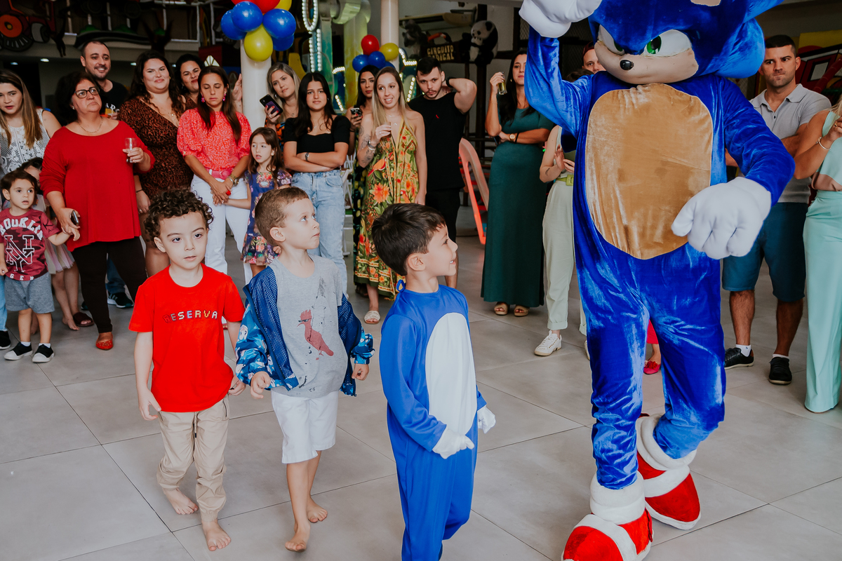 fotografia festa infantil espaço faz de conta Rio de Janeiro cachambi 5 anos Sonic 