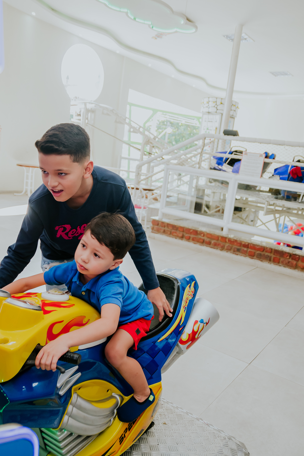 fotografia festa infantil espaço faz de conta Rio de Janeiro cachambi 5 anos Sonic 