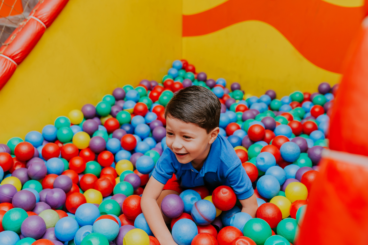 fotografia festa infantil espaço faz de conta Rio de Janeiro cachambi 5 anos Sonic 