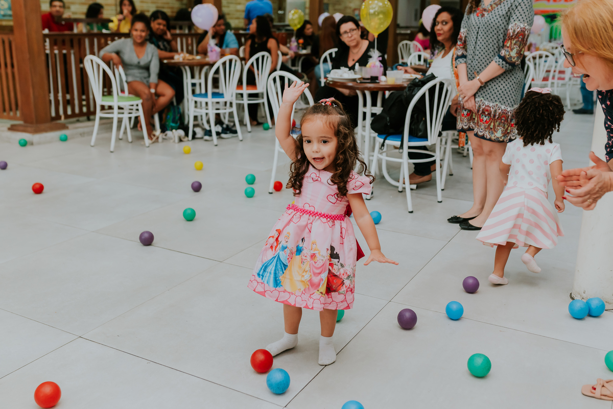 fotografia festa infantil julia 3 anos estação faz de conta cachambi rio de janeiro tema princesas 