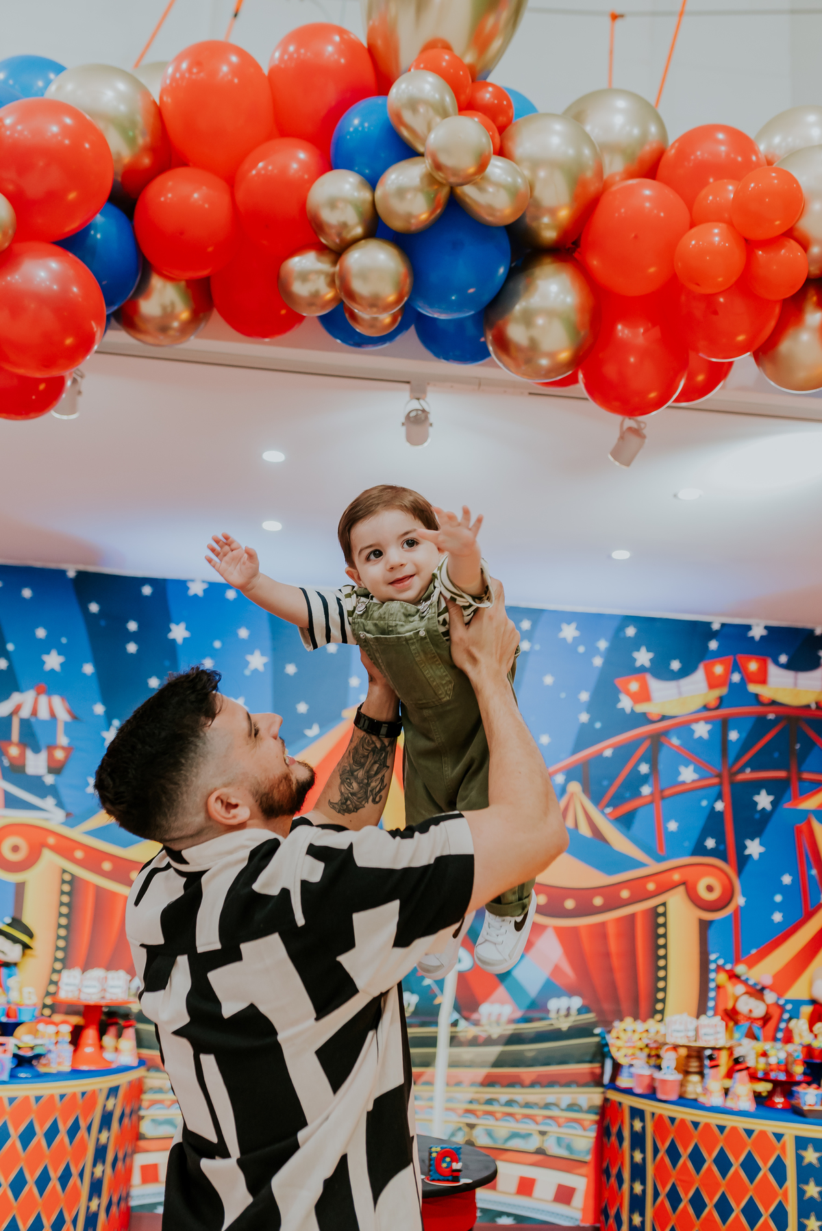 fotografia festa infantil casa de festas baladauê meier Rio de Janeiro fotografa de familia 1 ano bento tema circo