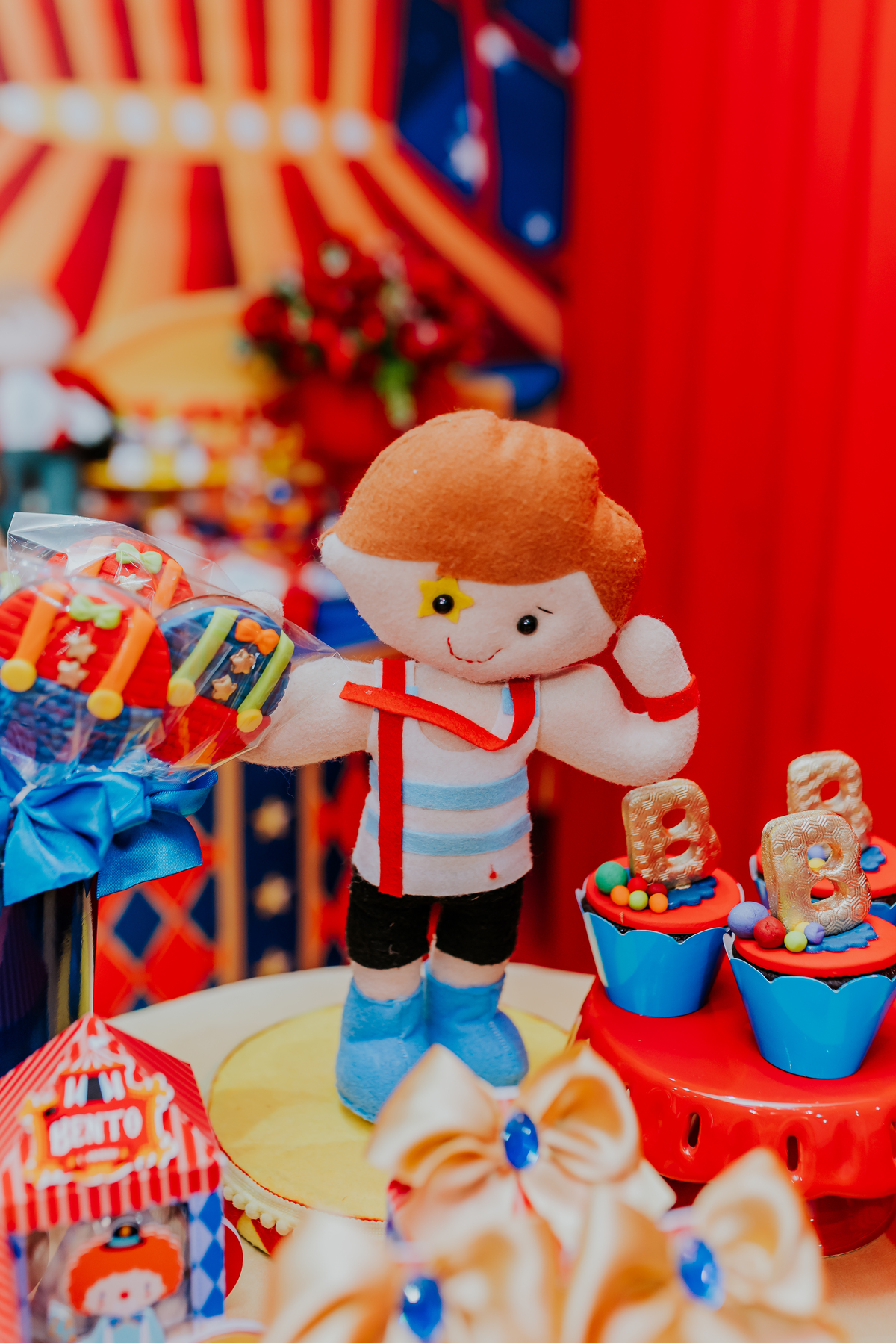 fotografia festa infantil casa de festas baladauê meier Rio de Janeiro fotografa de familia 1 ano bento tema circo