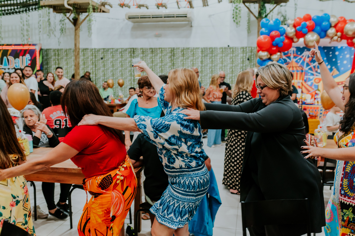fotografia festa infantil casa de festas baladauê meier Rio de Janeiro fotografa de familia 1 ano bento tema circo
