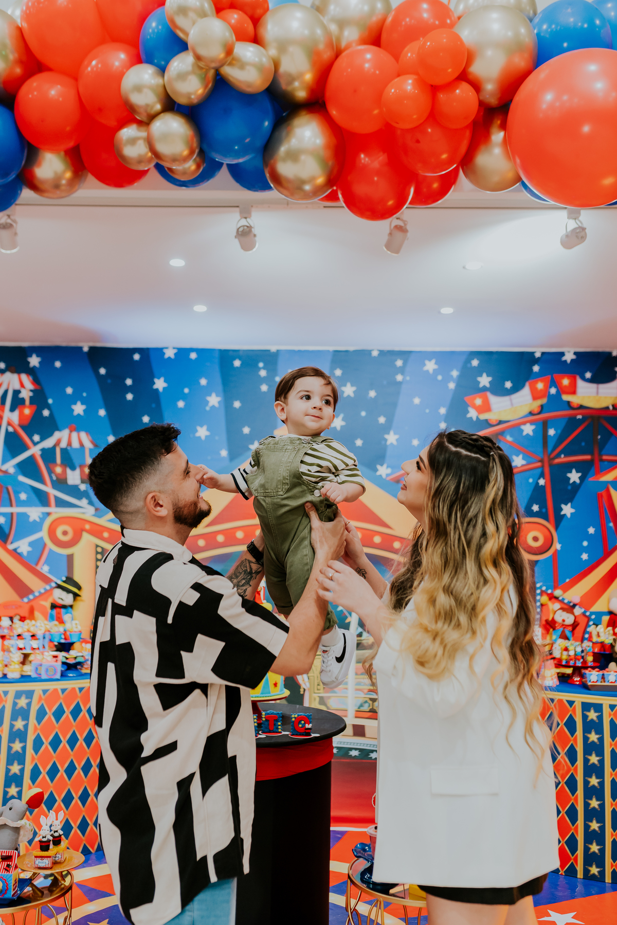fotografia festa infantil casa de festas baladauê meier Rio de Janeiro fotografa de familia 1 ano bento tema circo