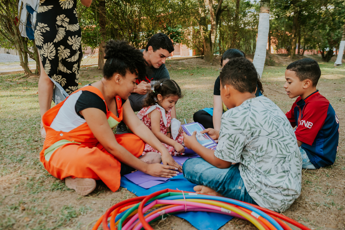 fotografia festa infantil ao ar livre piquenique 1 ano guilherme iate clube jardim Guanabara rio de janeiro 