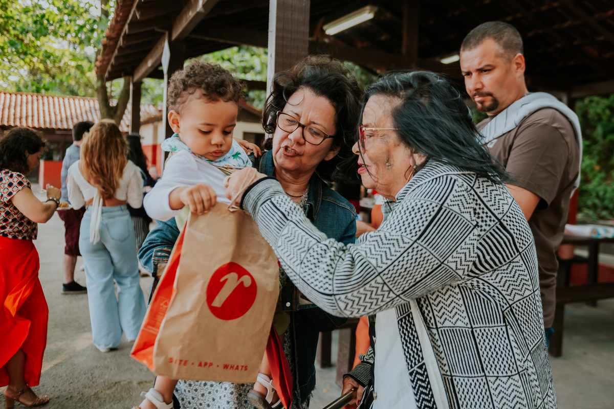 fotografia festa infantil ao ar livre piquenique 1 ano guilherme iate clube jardim Guanabara rio de janeiro 