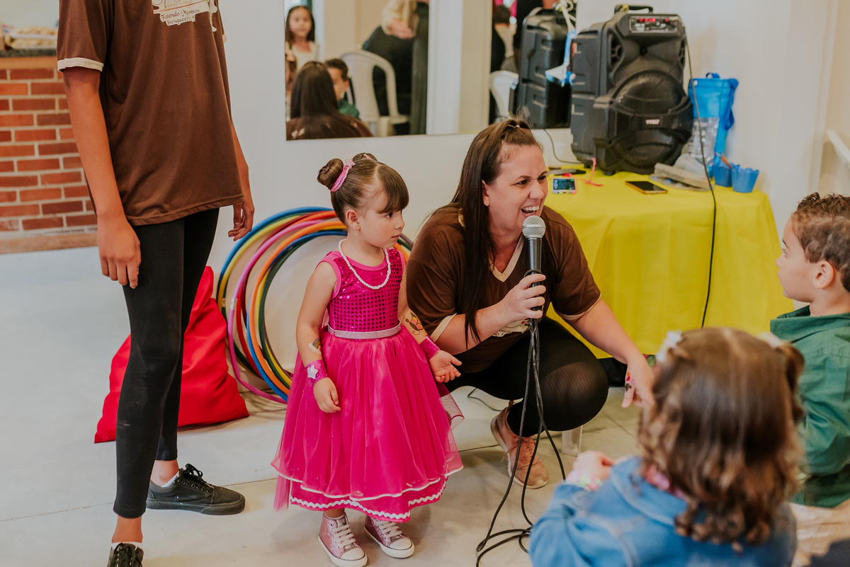 fotografia familia fotografa festa infantil 3 anos Lara super heroína tema rio de janeiro ilha do governador