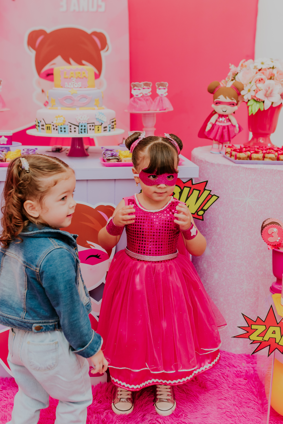 fotografia familia fotografa festa infantil 3 anos Lara super heroína tema rio de janeiro ilha do governador