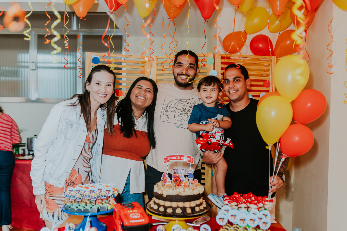 fotografia festa infantil freguesia Rio de Janeiro ilha do governador 2 anos dom tema bombeiro fotografa familia