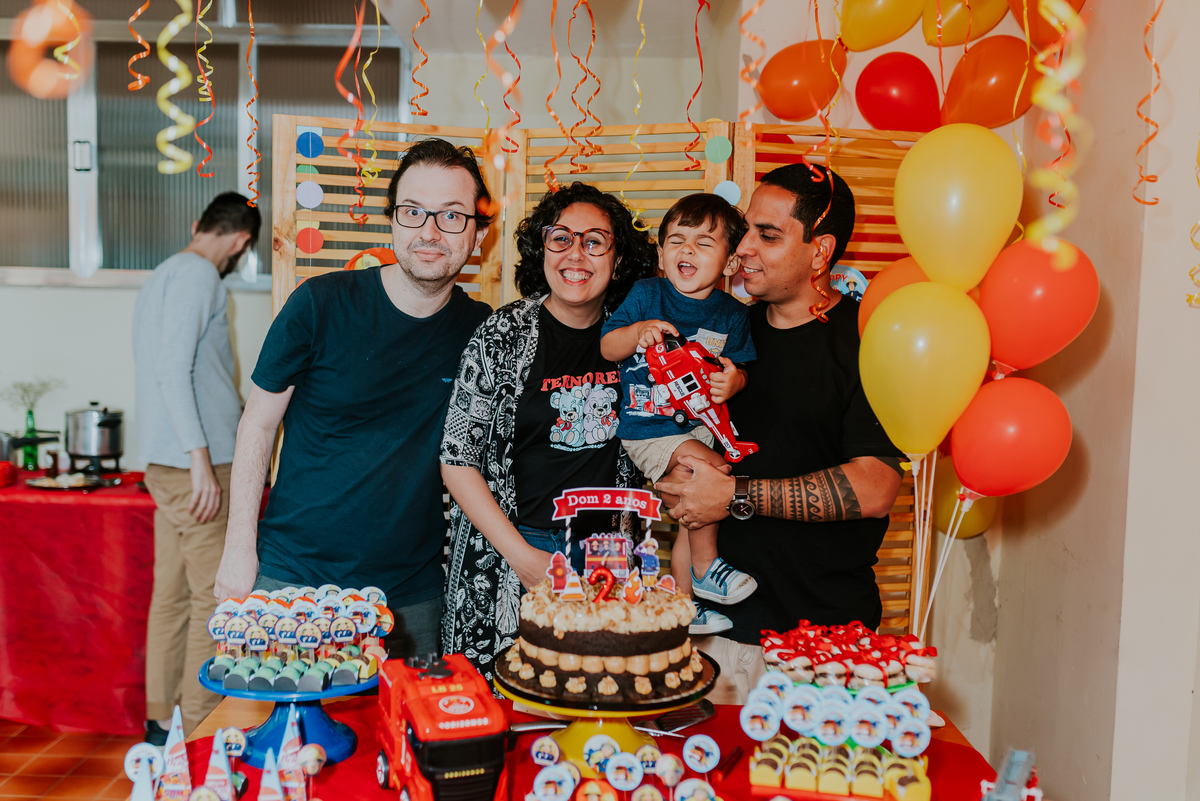 fotografia festa infantil freguesia Rio de Janeiro ilha do governador 2 anos dom tema bombeiro fotografa familia