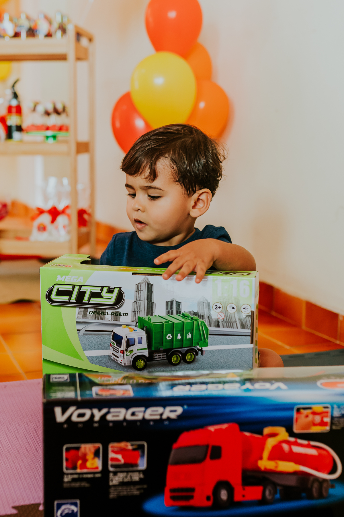 fotografia festa infantil freguesia Rio de Janeiro ilha do governador 2 anos dom tema bombeiro fotografa familia
