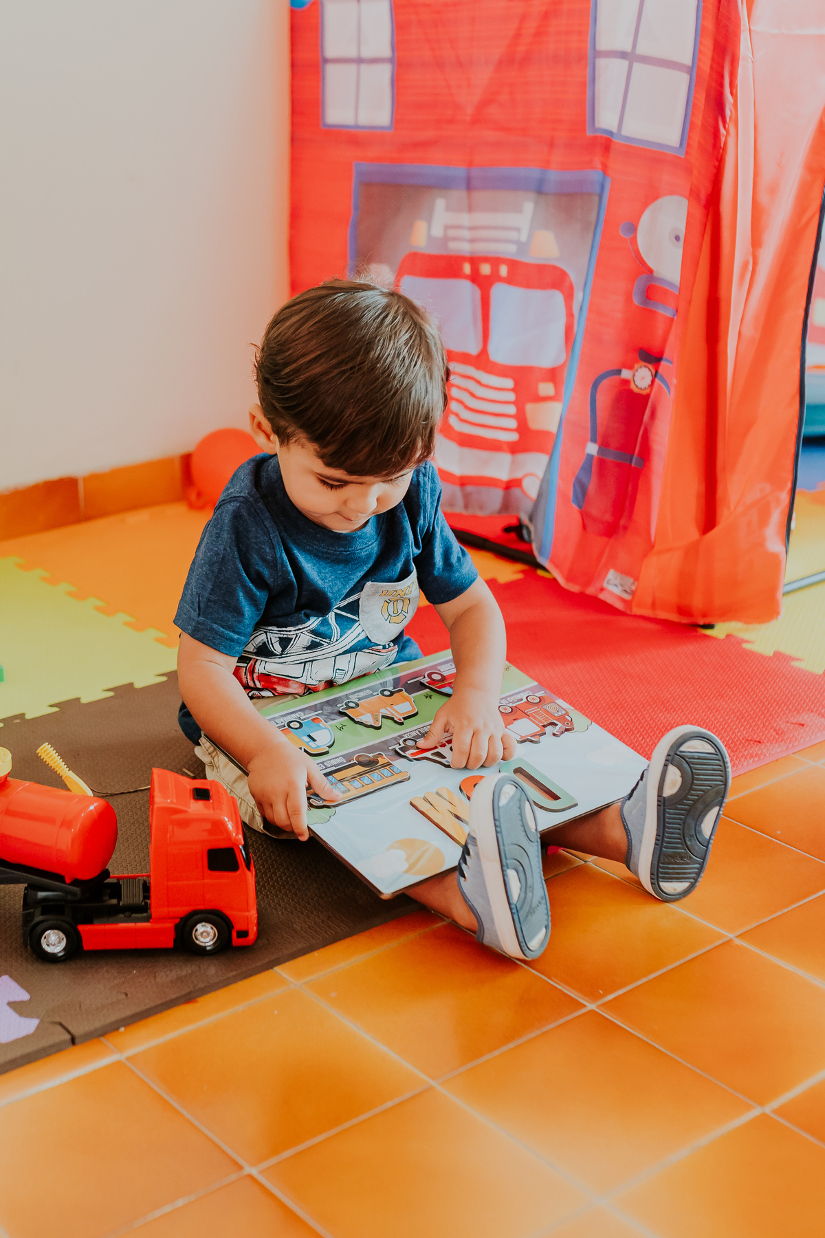 fotografia festa infantil freguesia Rio de Janeiro ilha do governador 2 anos dom tema bombeiro fotografa familia