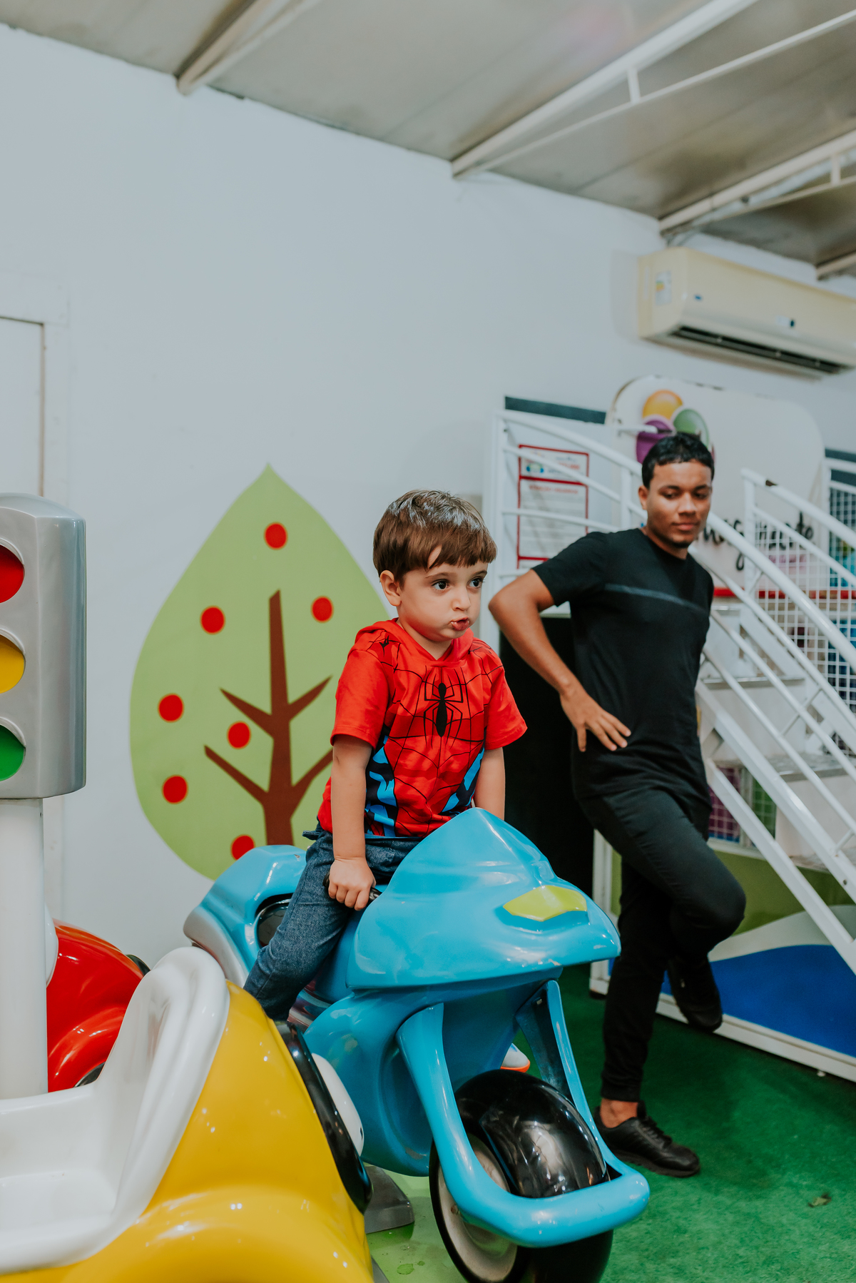 fotografia festa infantil Copacabana Rio de Janeiro 3 anos David 5 anos leticia super herois encanto fotografa familia