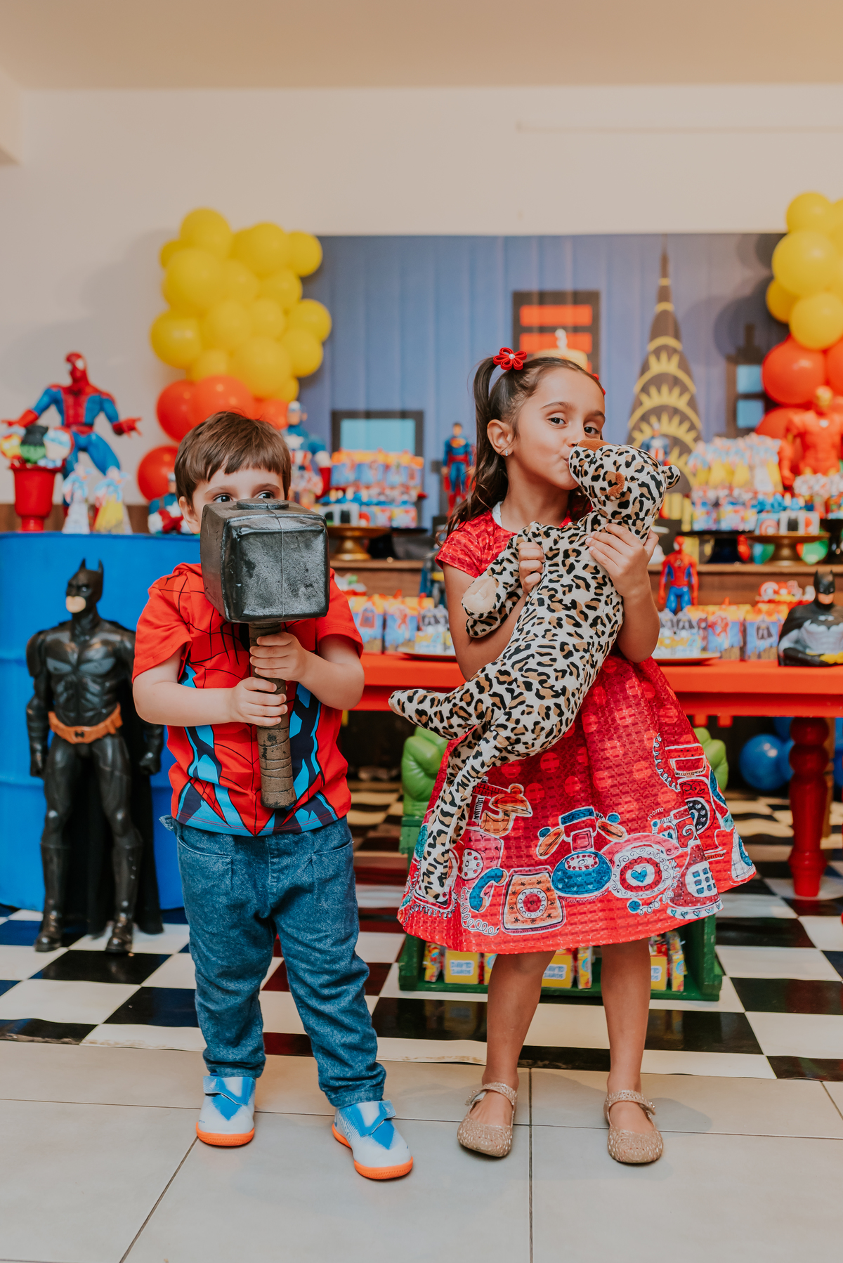 fotografia festa infantil Copacabana Rio de Janeiro 3 anos David 5 anos leticia super herois encanto fotografa familia