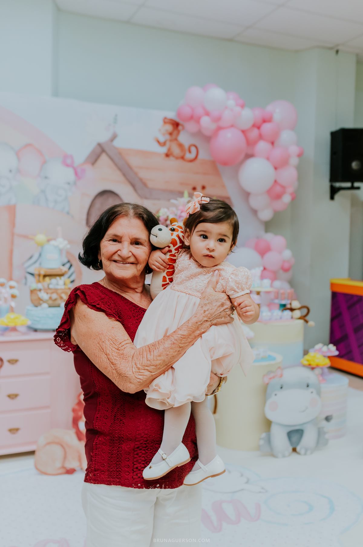 fotografia festa infantil Rio de Janeiro jardim Guanabara espaço diversão casa de festas fotografa de familia 1 ano Angelina ilha do governador 
