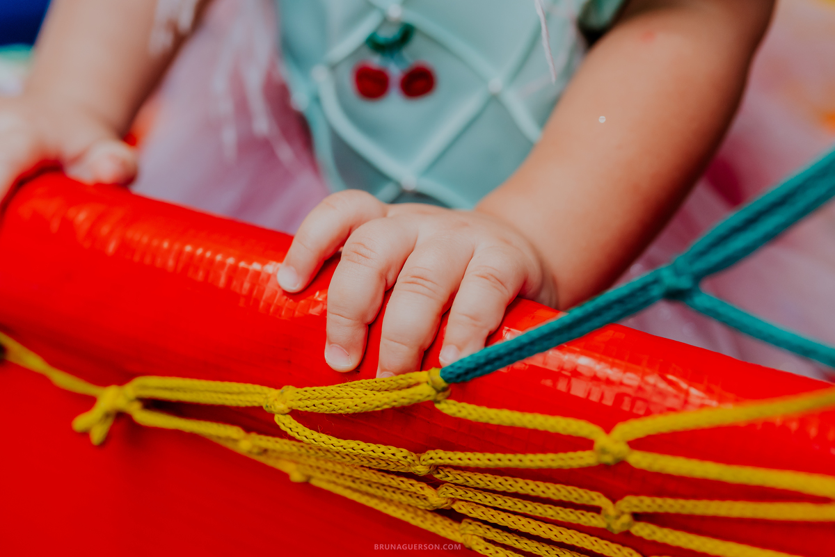 fotografia festa infantil Rio de Janeiro fotografa familia 1 ano Laura Tijuca tema cerejinha 