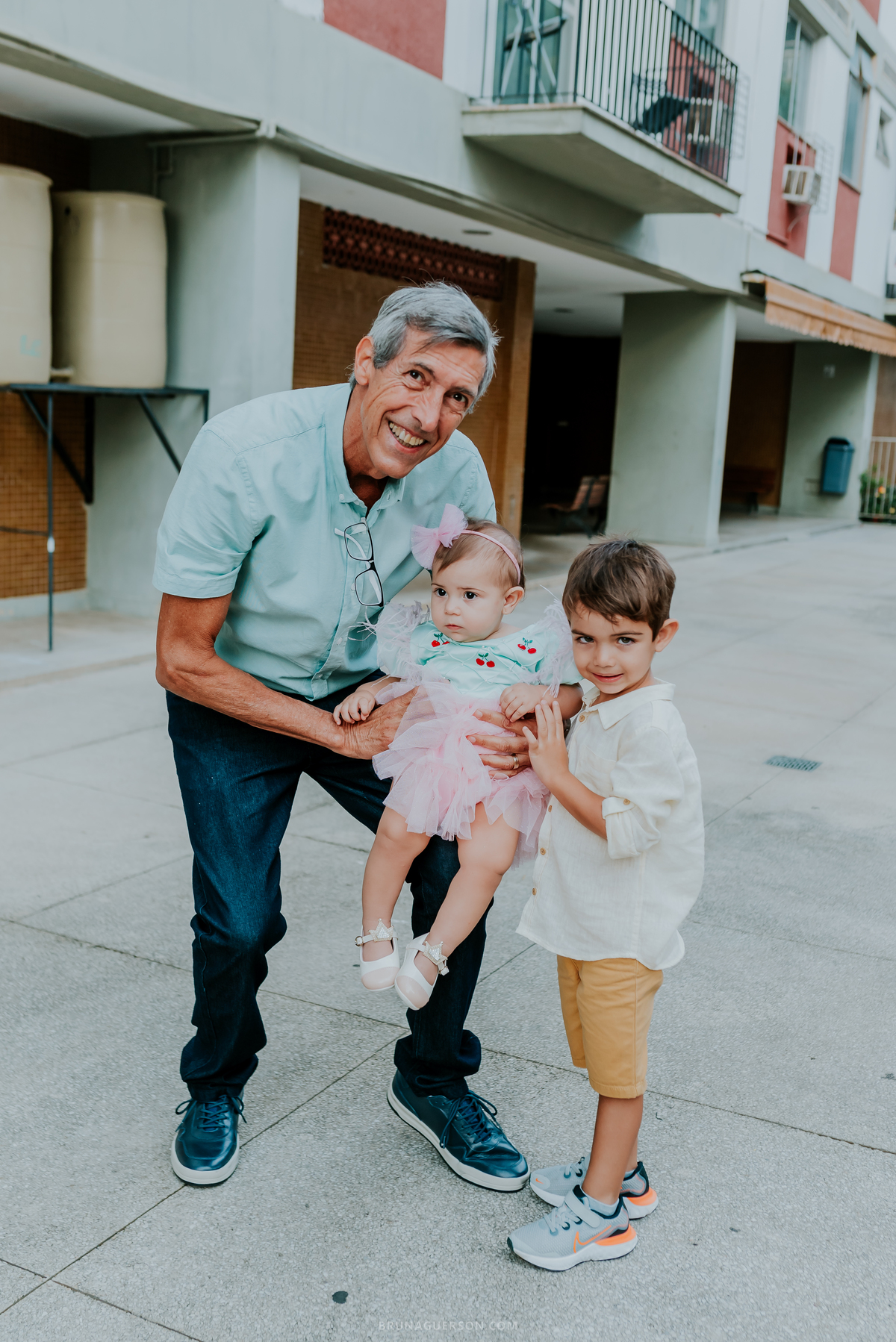 fotografia festa infantil Rio de Janeiro fotografa familia 1 ano Laura Tijuca tema cerejinha 