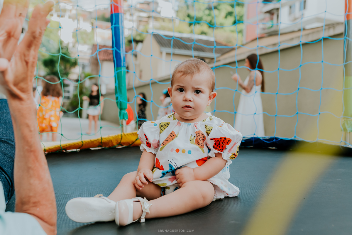 fotografia festa infantil Rio de Janeiro fotografa familia 1 ano Laura Tijuca tema cerejinha 