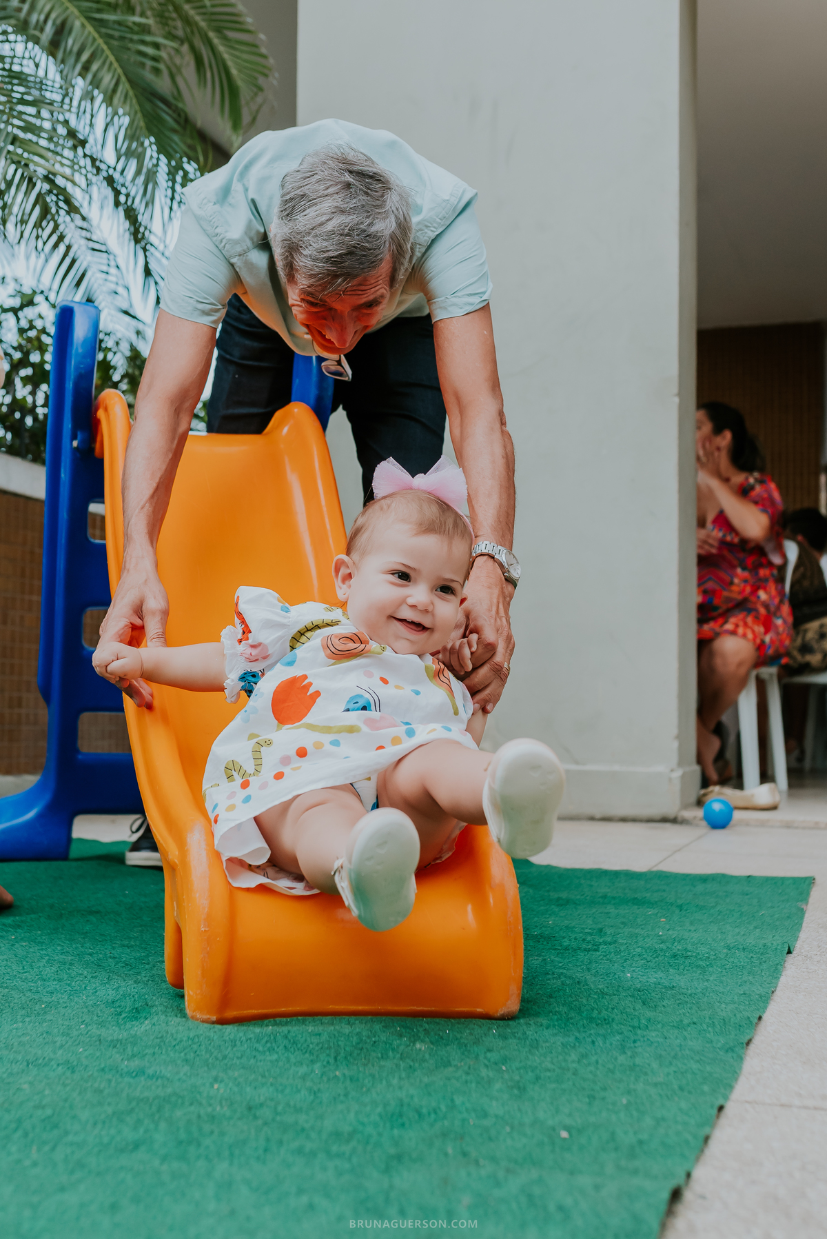 fotografia festa infantil Rio de Janeiro fotografa familia 1 ano Laura Tijuca tema cerejinha 