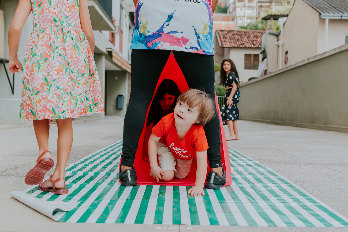 fotografia festa infantil Rio de Janeiro fotografa familia 1 ano Laura Tijuca tema cerejinha 