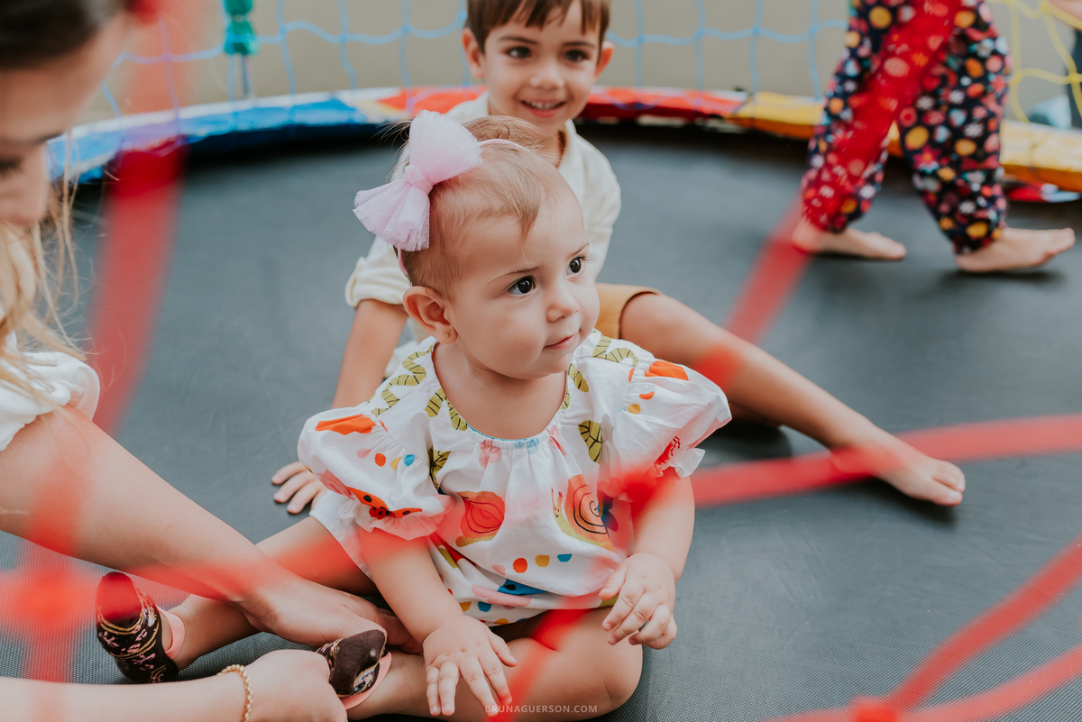 fotografia festa infantil Rio de Janeiro fotografa familia 1 ano Laura Tijuca tema cerejinha 