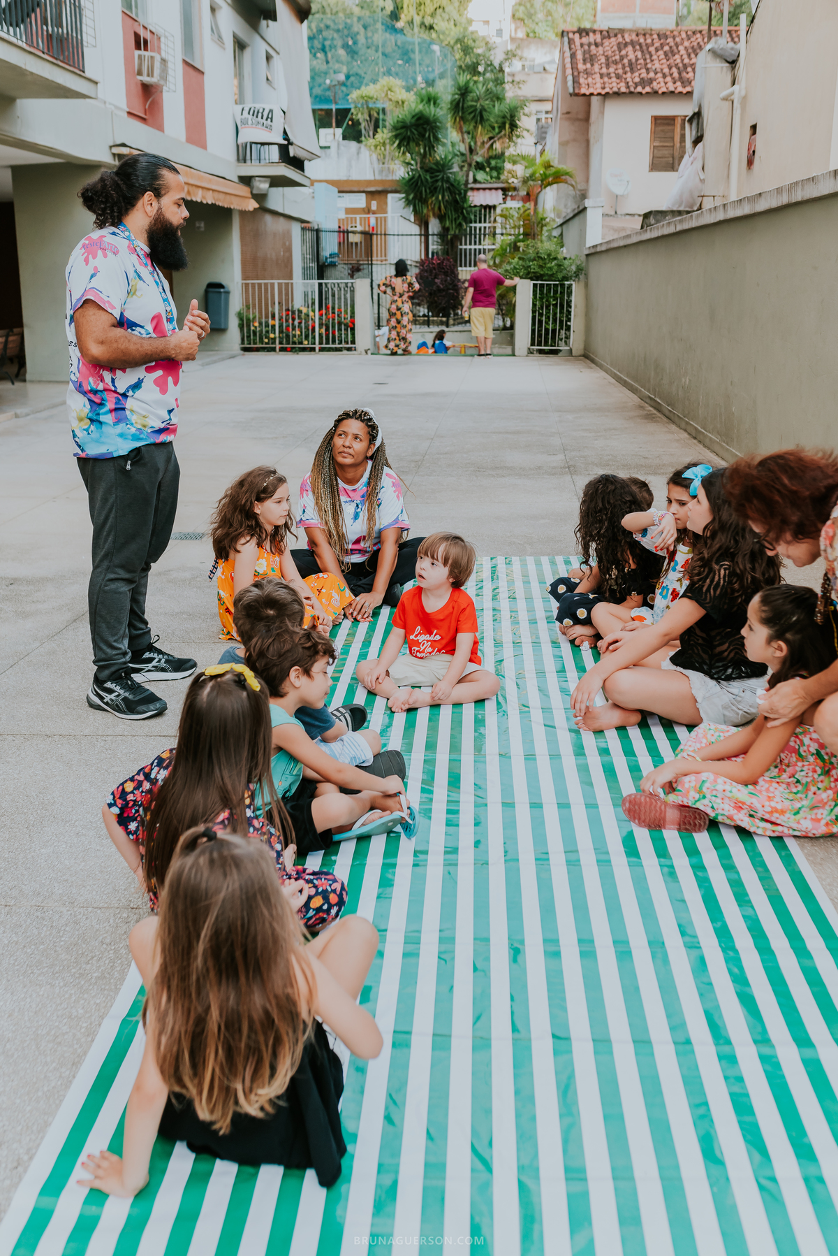 fotografia festa infantil Rio de Janeiro fotografa familia 1 ano Laura Tijuca tema cerejinha 