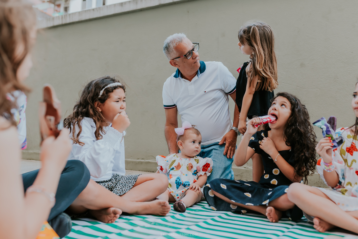 fotografia festa infantil Rio de Janeiro fotografa familia 1 ano Laura Tijuca tema cerejinha 