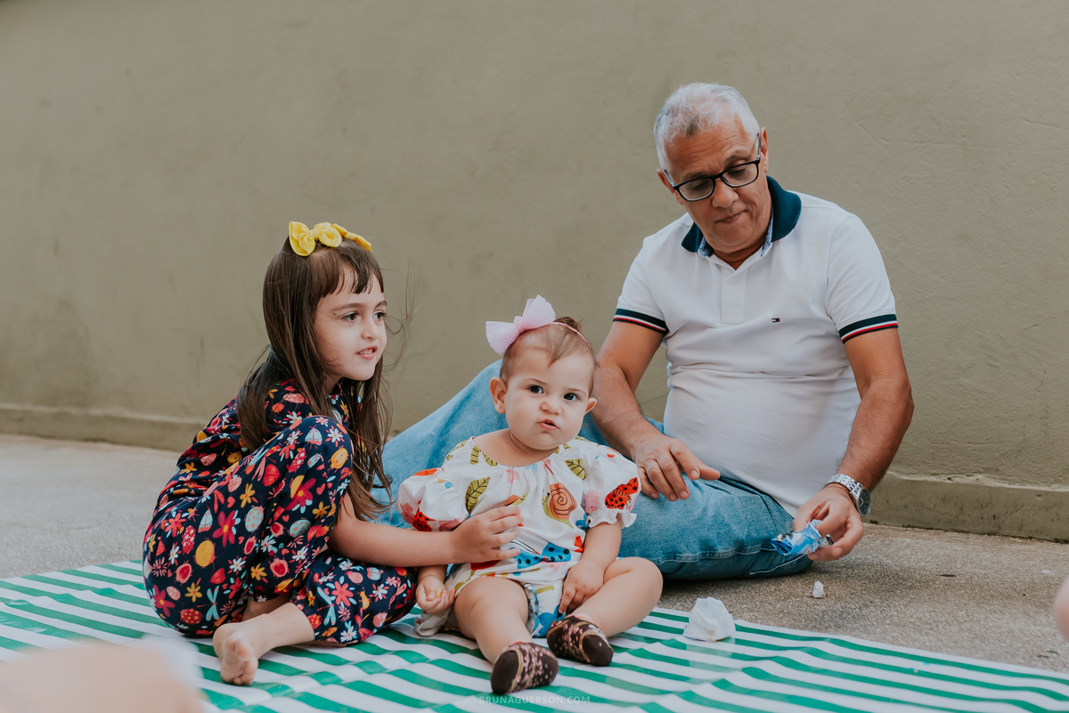 fotografia festa infantil Rio de Janeiro fotografa familia 1 ano Laura Tijuca tema cerejinha 