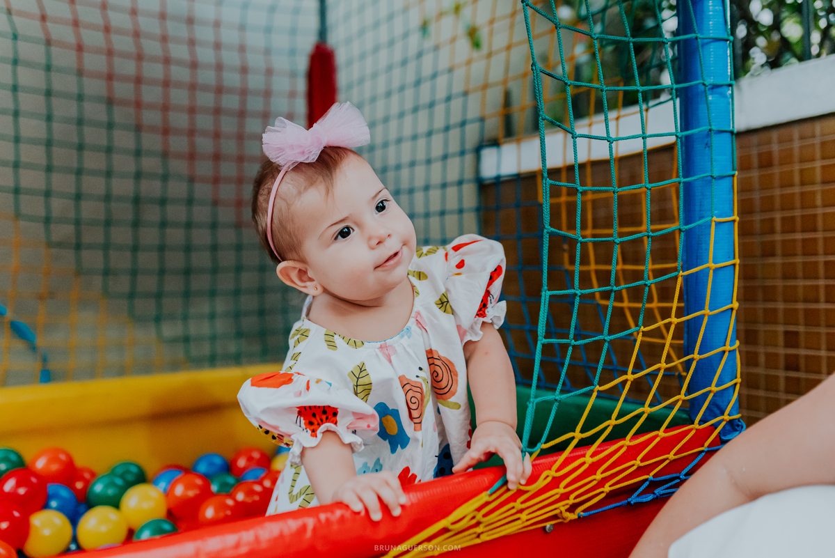 fotografia festa infantil Rio de Janeiro fotografa familia 1 ano Laura Tijuca tema cerejinha 