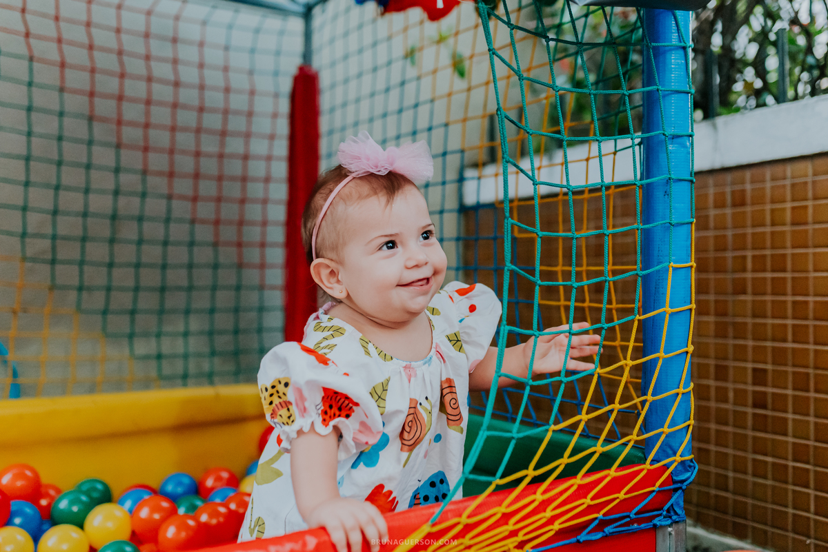 fotografia festa infantil Rio de Janeiro fotografa familia 1 ano Laura Tijuca tema cerejinha 